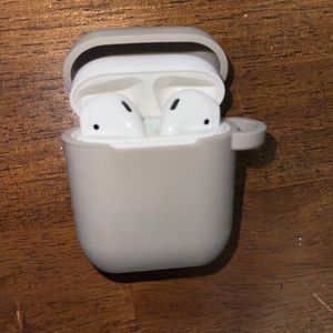 Apple AirPods second generation with case and cover. Wireless Bluetooth